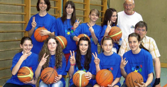 Erfolgreich bei Jugend trainiert fr O...llerinnen des Lise-Meitner-Gymnasiums   | Foto: Martina Weber-Kroker