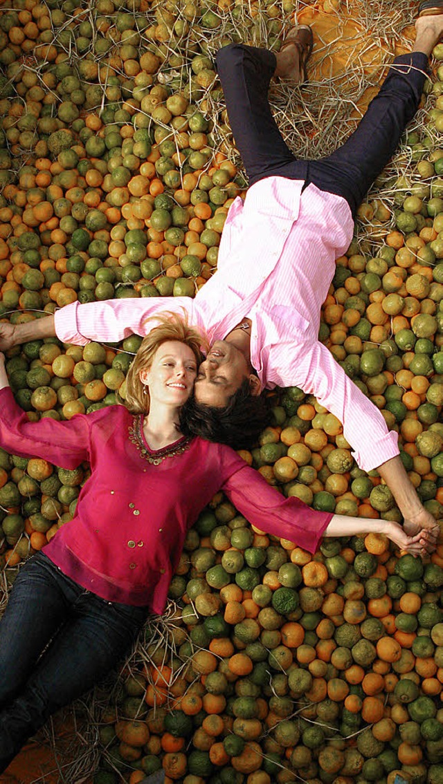 Liebe ist berall:  Sonja (Lavinia Wilson) und  Raja (Jay Raaz)   | Foto: ddp