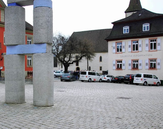 Auf dem Markgrfler Platz wird ein Beachvolleyballfeld aufgebaut.  | Foto: Babeck-Reinsch