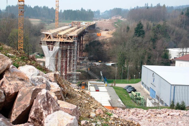 Vor Ende 2012 rollt ber diese Brcke der A98  kein Aut  | Foto: Winfried Dietsche