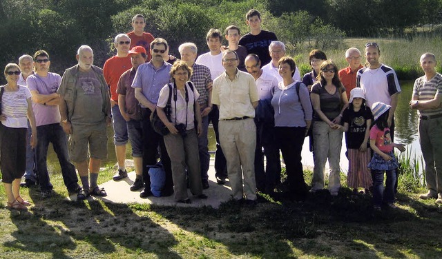 Die Delegation aus dem Schwarzwald ste...der Partnergemeinde  zum Gruppenfoto.   | Foto: Privat