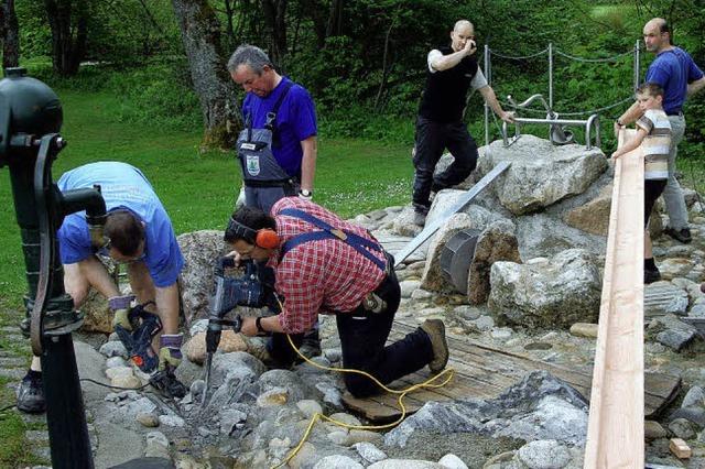 Wasserspiele mit Edelstahl