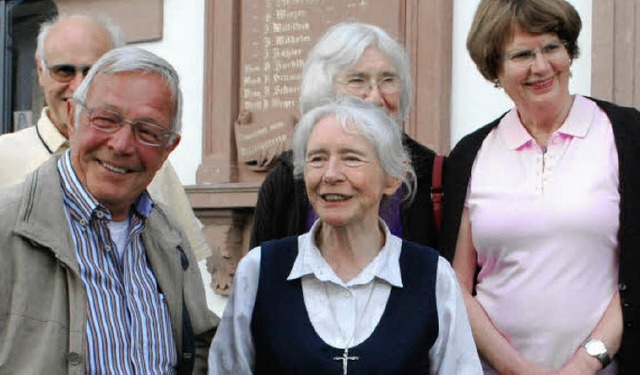 Schwester Karoline Mayer aus Chile zu ...ei der Aktion Dritte Welt in Stetten.   | Foto: Thomas Loisl Mink