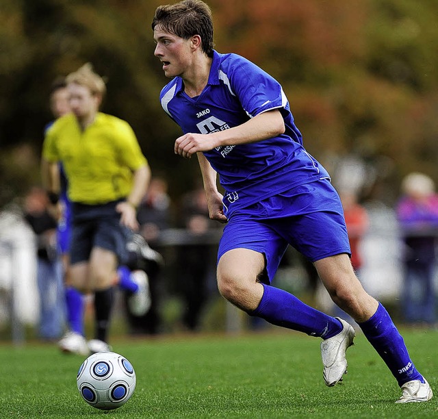 Alexander Winter gelang der Siegtreffe...n FC Neustadt beim 2:1 in berlingen.   | Foto: Patrick Seeger (A)