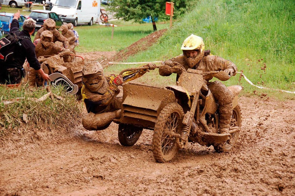 Schlammbad und Motorsport: Der ADAC-Motocross in Schopfheim. (Foto: Hermann Jacob) Schlammbad und Motorsport: Der ADAC-Motocross in Schopfheim. (Foto: Hermann Jacob)