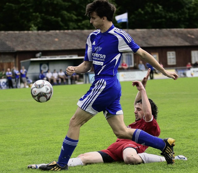 FussballSFV Seelbach vs. SV Gengenbach...nder Mueller (SV Gengenbach #4) unten,  | Foto: Peter Aukthun-Grmer