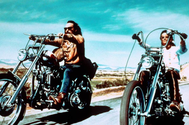 Flott unterwegs: Hopper (links) und Peter Fonda in &#8222;Easy Rider&#8220;  | Foto: DPA