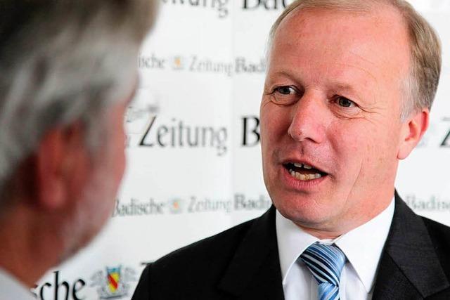 Video: Peter Weiß sieht keinen Grund für Köhlers Rücktritt
