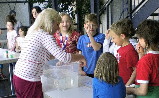 Experimentierfreudig zeigten sich rund... fr Kinder im Herbolzheimer Torhaus.   | Foto: Stadt Herbolzheim