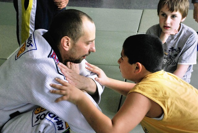 Judolehrer Michael Hockenjoos will das...d Verantwortungsbewusstsein abfedern.   | Foto: Gertrude Siefke