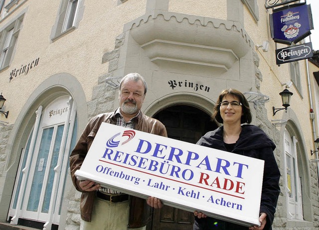Ernst-Albrecht Rade und Ulrike Wacker ...dem ehemaligen &#8222;Prinzen&#8220;.   | Foto: heidi fssel