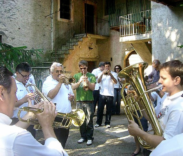 Italienische Gastfreundschaft erlebten...anco und spielten auch in den Gassen.   | Foto: Privat