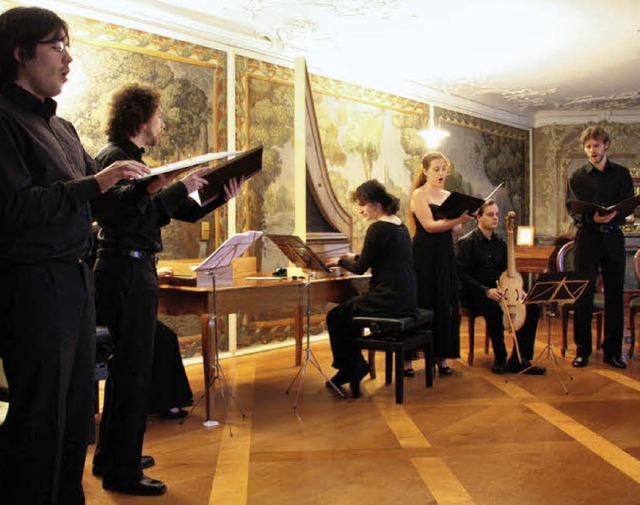 Das Mittelalter-Ensemble der Schola Ca...derem mit ungewhnlichen Instrumenten.  | Foto: Hans Jrgen Kugler