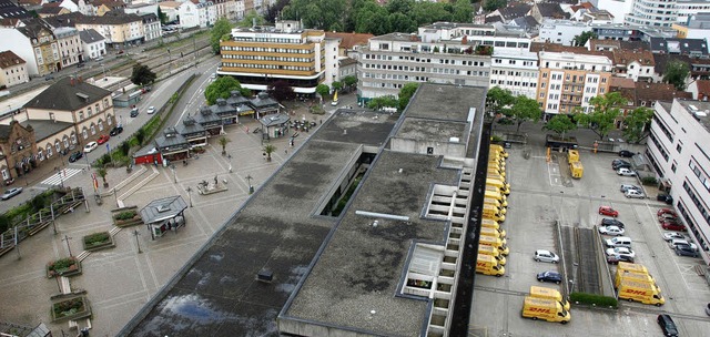 Der Eigentmer der Post-Immobilie mch...stck ein Einkaufszentrum errichten.    | Foto: Ehrentreich