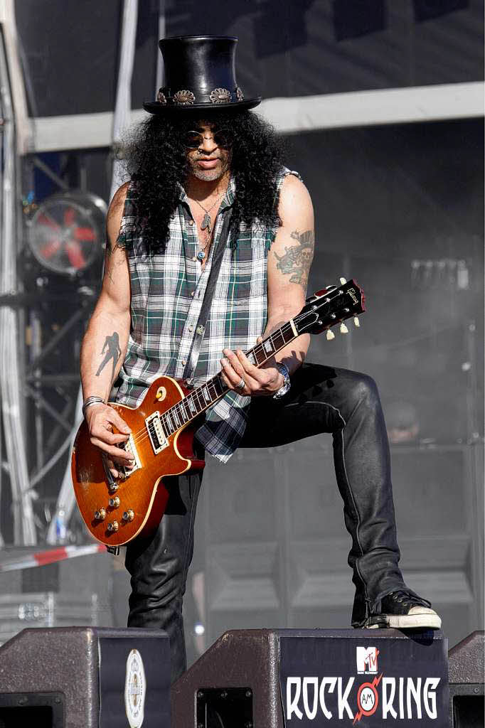 Slash – einst war der Gitarrist bei Guns’N’Roses. Mittlerweile ist er auf Solopfaden unterwegs. Slash – einst war der Gitarrist bei Guns’N’Roses. Mittlerweile ist er auf Solopfaden unterwegs.