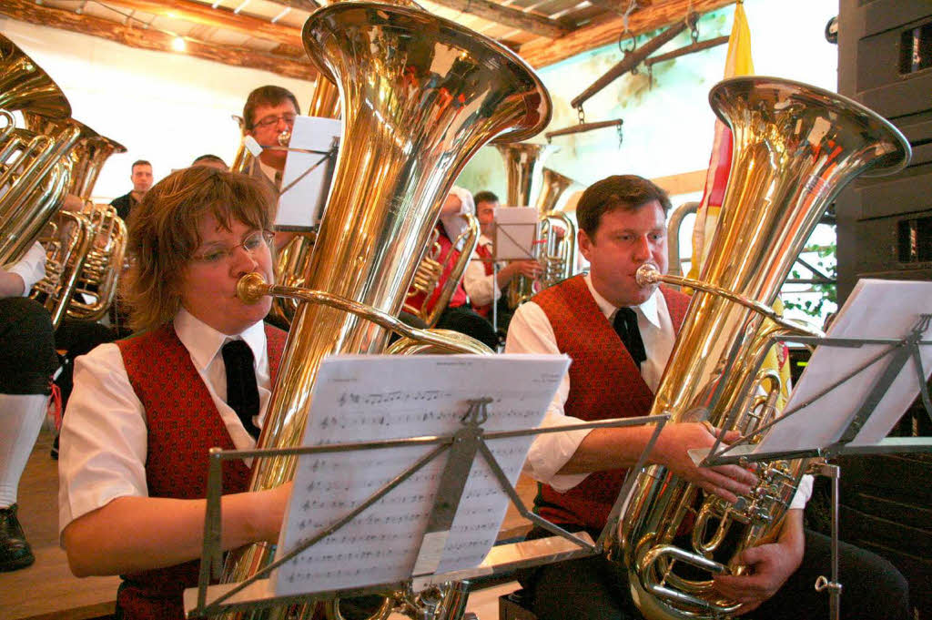 Im und vor dem Festzelt herrschte beste Stimmung