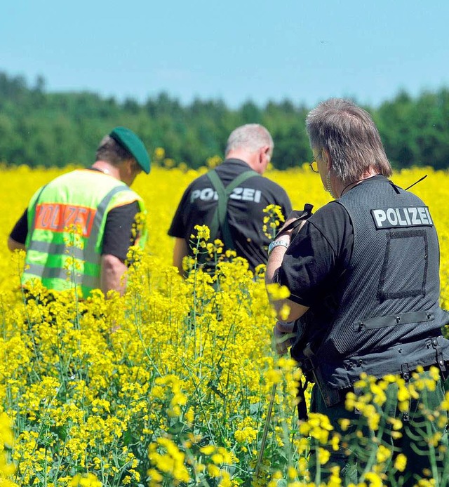 Mordfall Bgerl: neue Spurensuche im Rapsfeld    | Foto: DPA