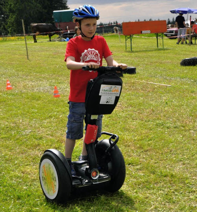 Der Segway-Parcours war beim Festwochenende in Schwrzenbach viel gefragt.   | Foto: Markus Straub