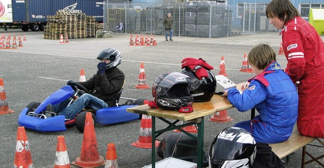 Die Nachwuchs- Kartfahrer trainieren r...ste Trainingstermin ist der 12. Juni.   | Foto: Jutta Schtz