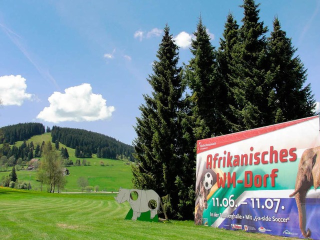 In und um die Feldberghalle entsteht w... ein WM-Dorf. Am Freitag geht es los.   | Foto: Tina Httich