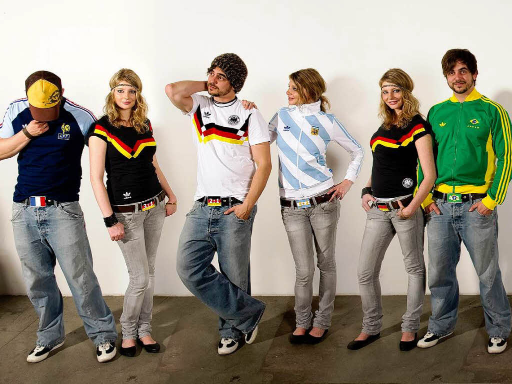 Nicht die WM-Shirts sind hier der Hingucker, sondern die Grtelschnallen...