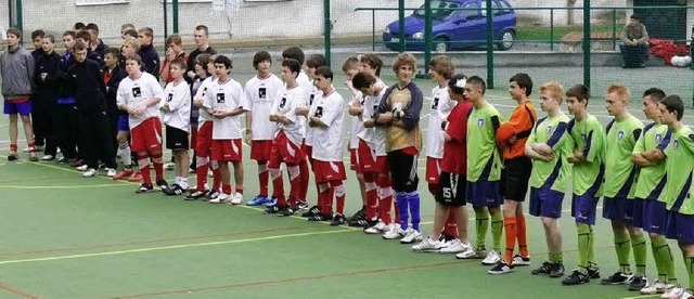 Die C-Jugend-Spielgemeinschaft des FC ...ermannschaft des dortigen Gymnasiums.   | Foto: Privat