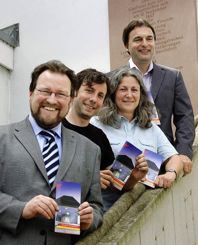 Die Autoren der ersten Salmen-Broschr...r, Regina Brischle und Wolfgang Gall.   | Foto: Helmut Seller