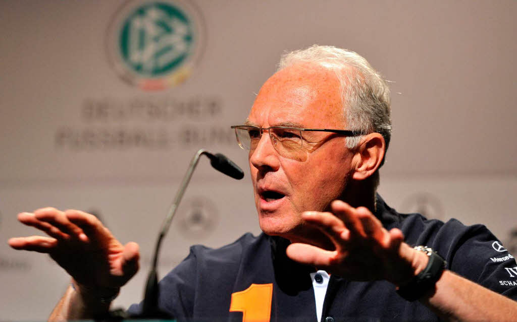 Franz Beckenbauer macht der Nationalmannschaft Mut.