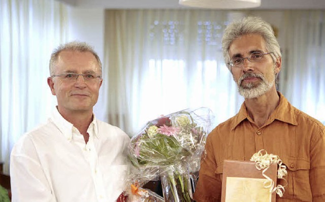 Rudolf Krueger-Schirmer (links) hat di...ein Nachfolger,  Michael Goetz-Kluth.   | Foto: christoph  breithaupt