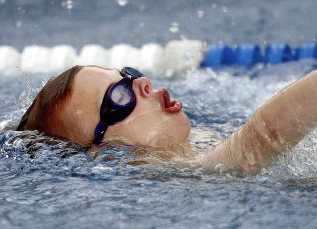 Die Schwimmer testen in Lahr ihre Form.   | Foto: Archivfoto: Wolfgang Knstle