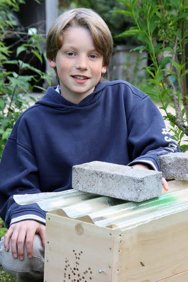 Freunde der Imkerei: Thies Irmler-Webe... Hobby der Imkerei nach (Bild rechts).  | Foto: Silvia Faller