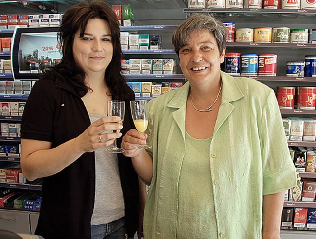 Silvia Parnemann (rechts) und Mitarbeiterin Sabine Joos.   | Foto: UMI