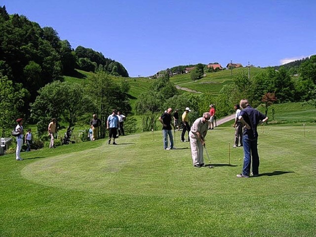 Auf der Panorama-Golfanlage des Golfcl... fr die Kinderkrebshilfe ausgetragen.  | Foto: Privat