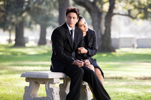 Rizvan (Shah Rukh Khan) und Mandira (Kajol) trauern.   | Foto: ddp