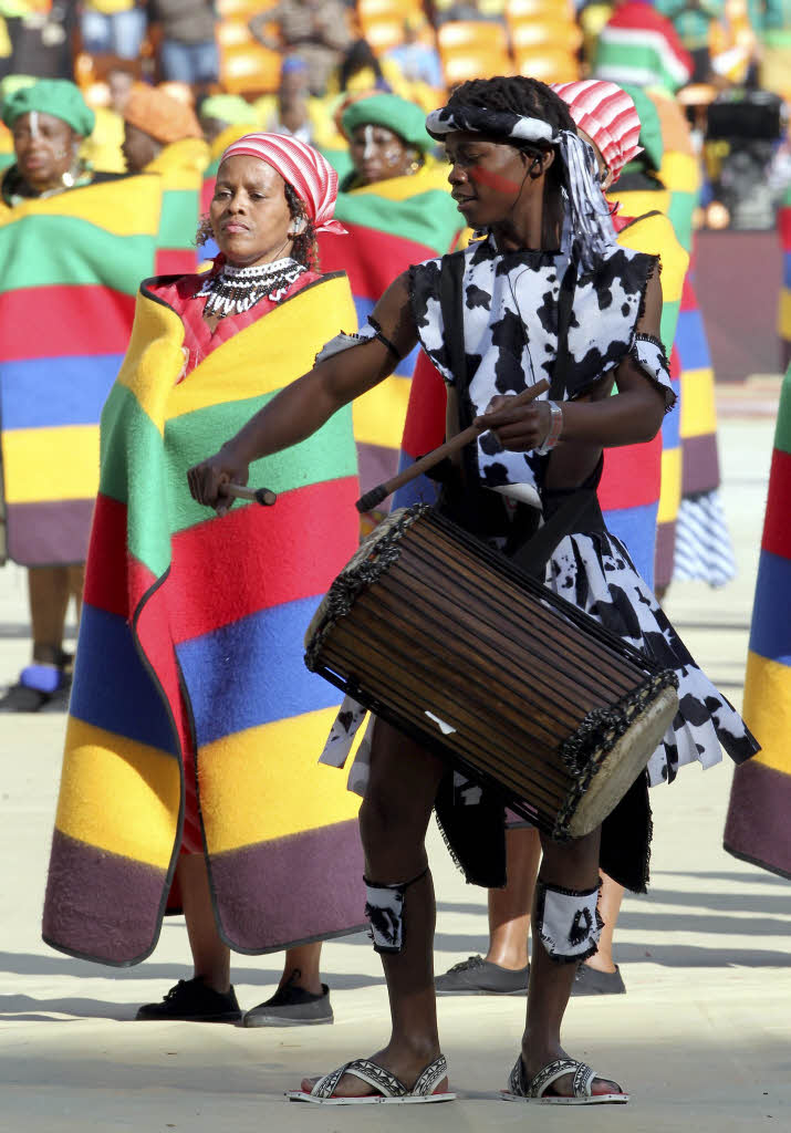 Fans und Folklore, Musik und Tanz: Die Erffnungsfeier der WM in Johannesburg.