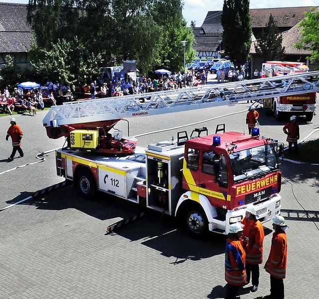 Maschinen-Groaufgebot bei der Schau-bung  | Foto: Wolfgang Knstle