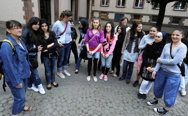 15  Mdchen trafen sich beim deutsch-f...rabischen Austausch insgesamt fnfmal.  | Foto: rita eggstein