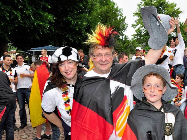 So sehen wahre Fans aus.  | Foto: Dieter Erggelet