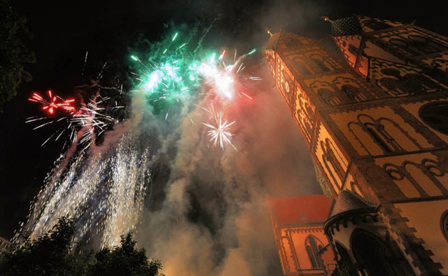 Echter Hingucker: das Feuerwerk nach dem Festakt.   | Foto: Rita Eggstein