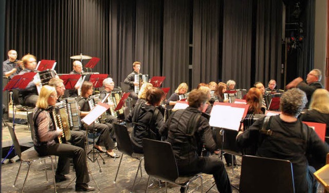 28 Solisten, Dirigenten oder Musiklehr...itt war nun am Sonntag in Denzlingen.   | Foto: Axel Drber