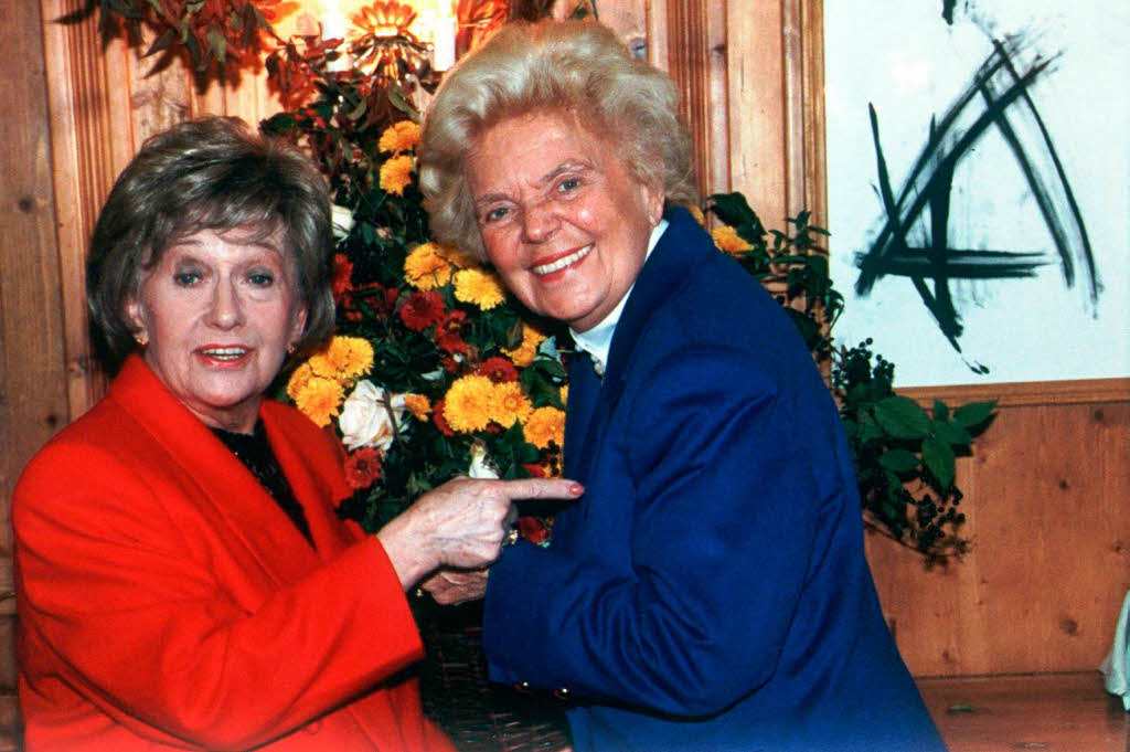 1991:  Heidi Kabel und Erni Singerl (links) bei den Dreharbeiten zu „Heidi und Erni“.