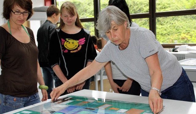 Lilot Hegi in der Walther-von-Klingen-Realschule  | Foto: Jrn Kerckhoff