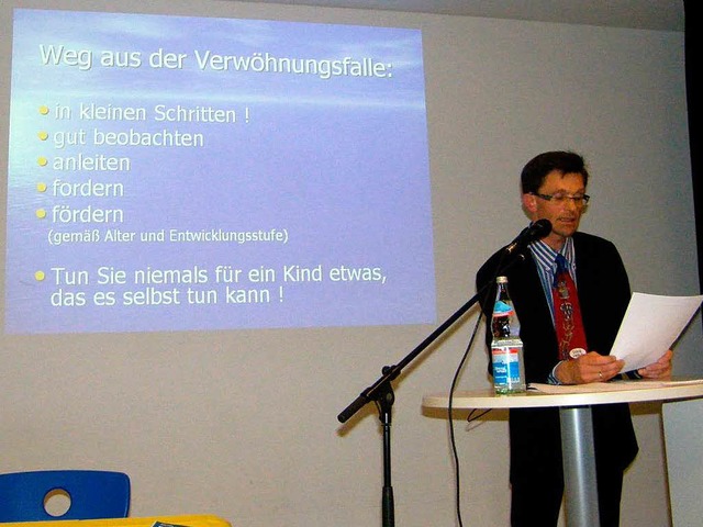 Kinderarzt Christian Spitz gab  bei de...Kann Gte ohne Grenzen schaden?&#8220;  | Foto: Martha Weishaar