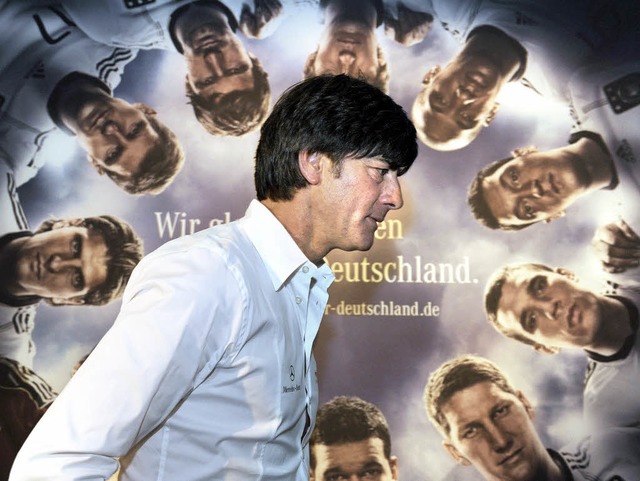 Joachim Lws Spieler sind  nicht nur g... auch in die Favoritenrolle gespielt.   | Foto: afp