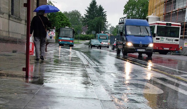 Wo derzeit die Busse halten, knnen knftig Autos stehen  | Foto: Sylvia-Karina Jahn