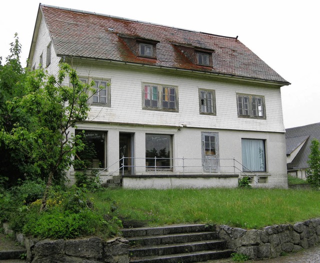 Das ehemalige Haus Hrtenstein am Kirc... und Geschftshaus ist dort geplant.    | Foto: Roswitha Klaiber
