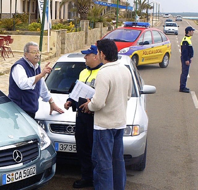 Ein Autounfall im Ausland kann unter Umstnden teuer werden.   | Foto: Allianz/dpp