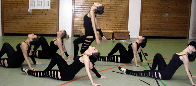 Ausdrucksstarke Bewegungen zur Musik sind Kennzeichen der Sportart Dance.   | Foto:  Verein