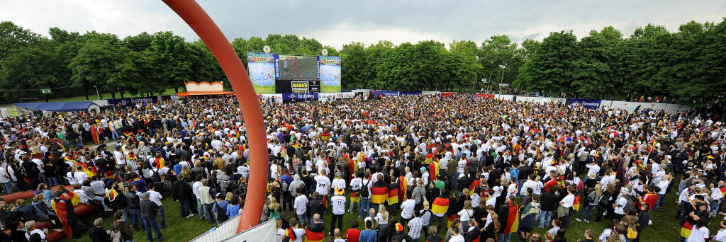 Public Viewing im Eschholzpark