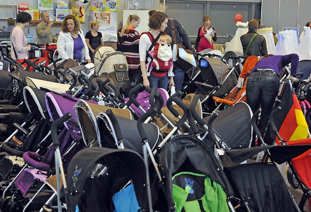 Kinderwagen in allen Variationen gab e... der Messe &#8222;Baby + Kind&#8220;.   | Foto: Michael Bamberger